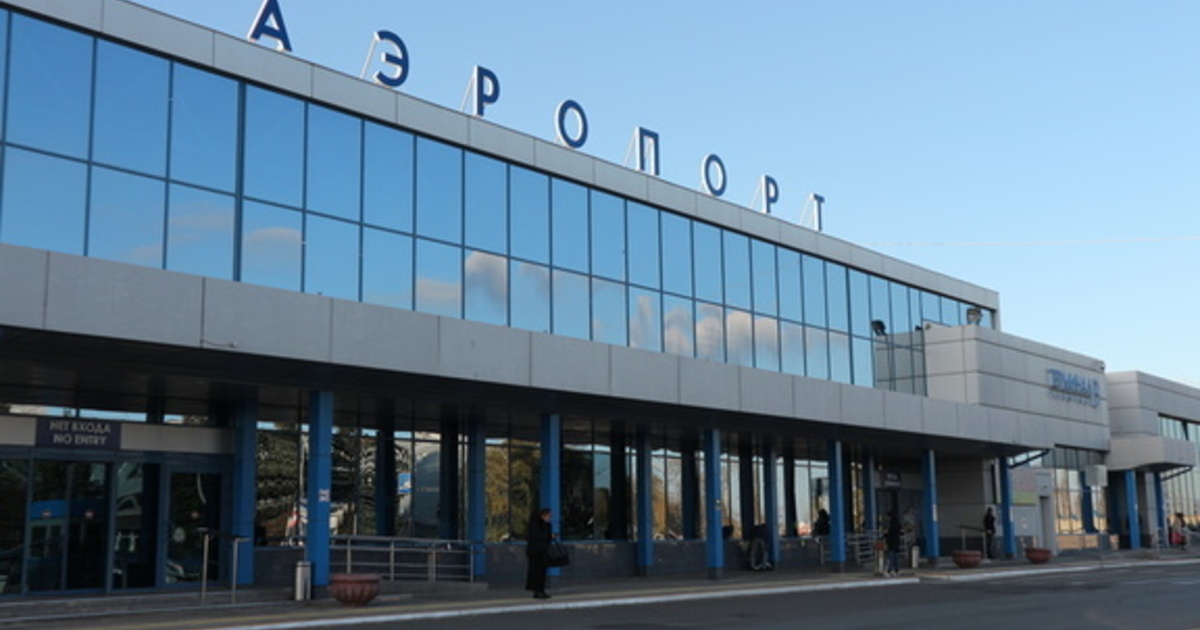 Депутатов Заксобрания начали отстранять от управления Омским аэропортом