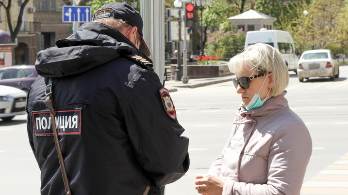 В Омске за неделю поймали 30 нарушителей масочного режима