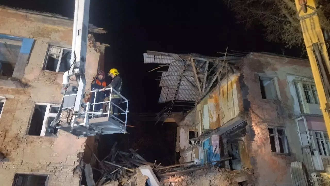 Омские спасатели разобрали все завалы на месте обрушившегося жилого дома