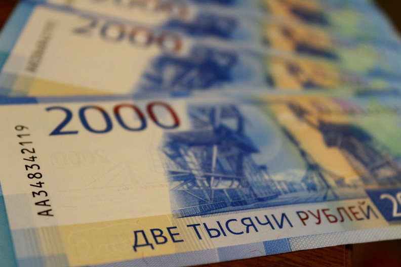 Мишустин выделил малообеспеченным омским семьям 1.3 млрд рублей
