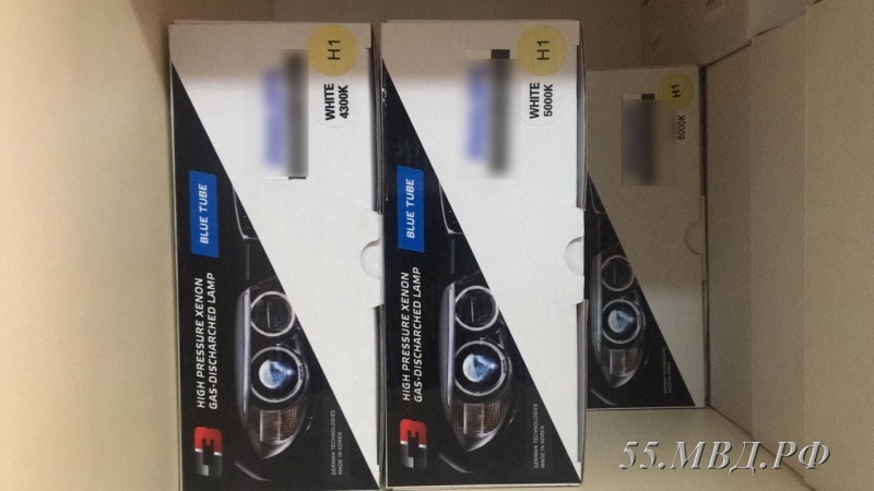 В омском магазине автозапчастей нашли 1 500 контрафактных ламп