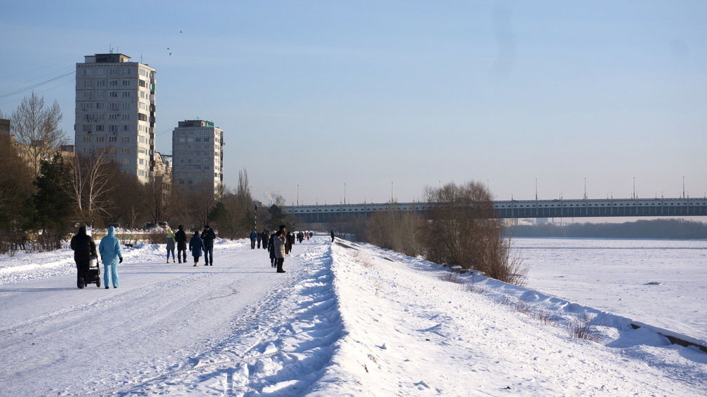 Кутаемся в шарфы. На выходных в Омской области ударят морозы до -17 градусов