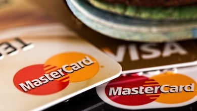 Дайте две: почему кредитные карты вытесняют с рынка обычные кредиты