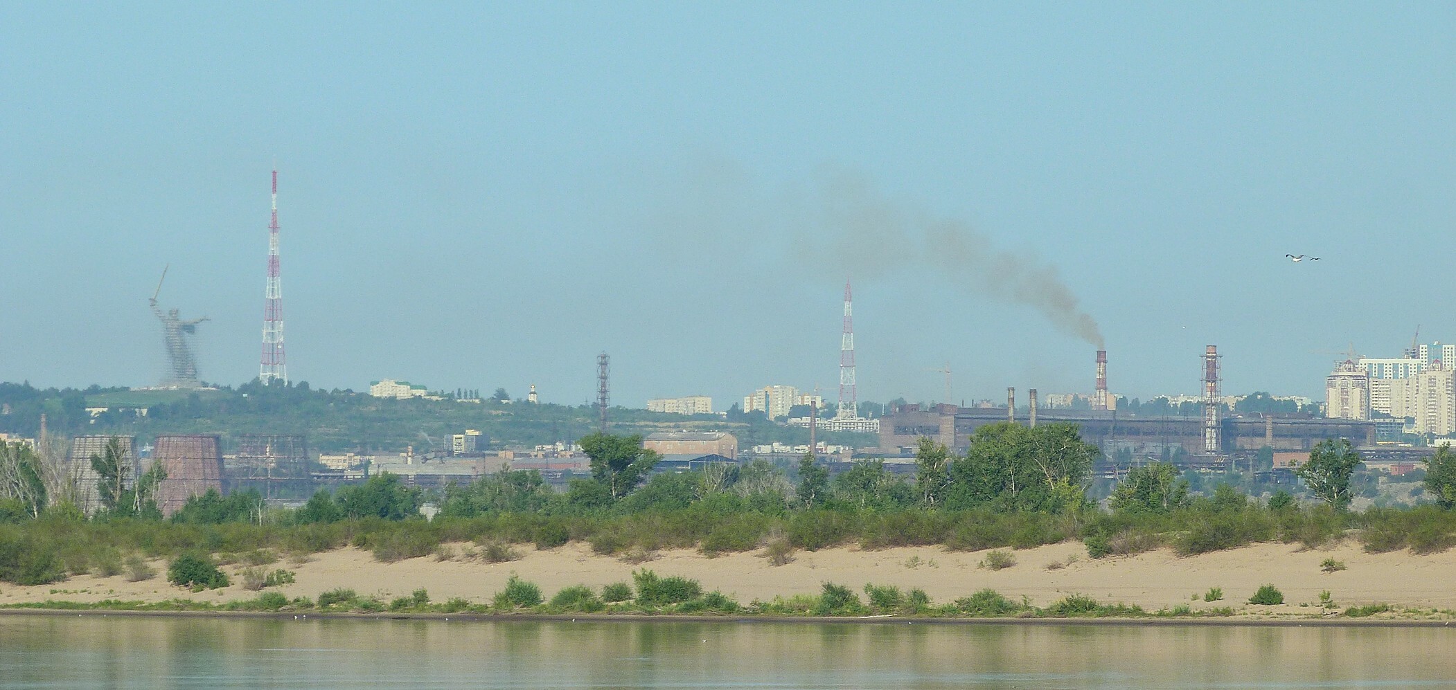 Омск стал первым среди городов России по количеству жалоб на выбросы