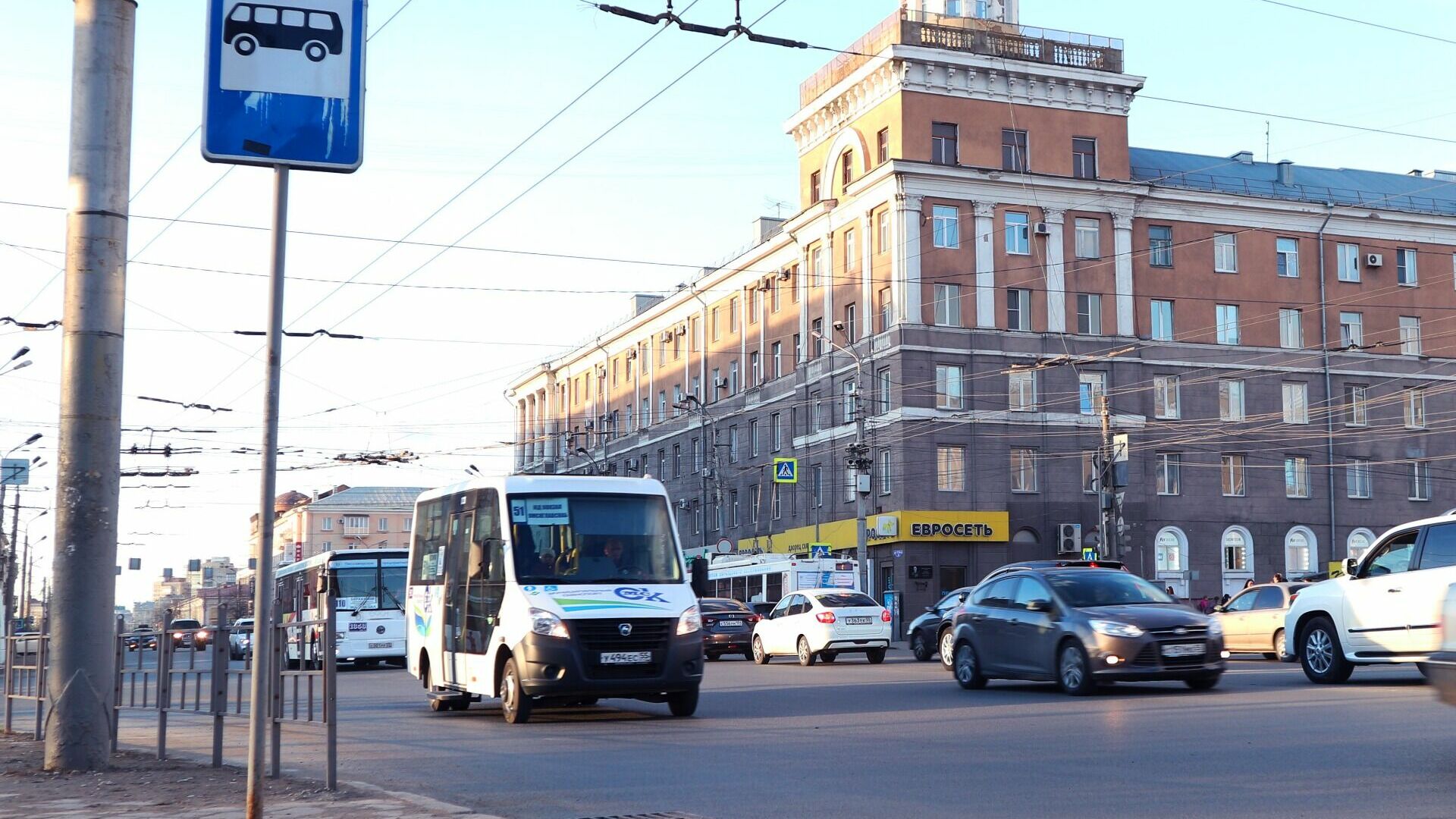 В Омске официально утвердили 78 маршрутов, которые переведут на регулируемый тариф
