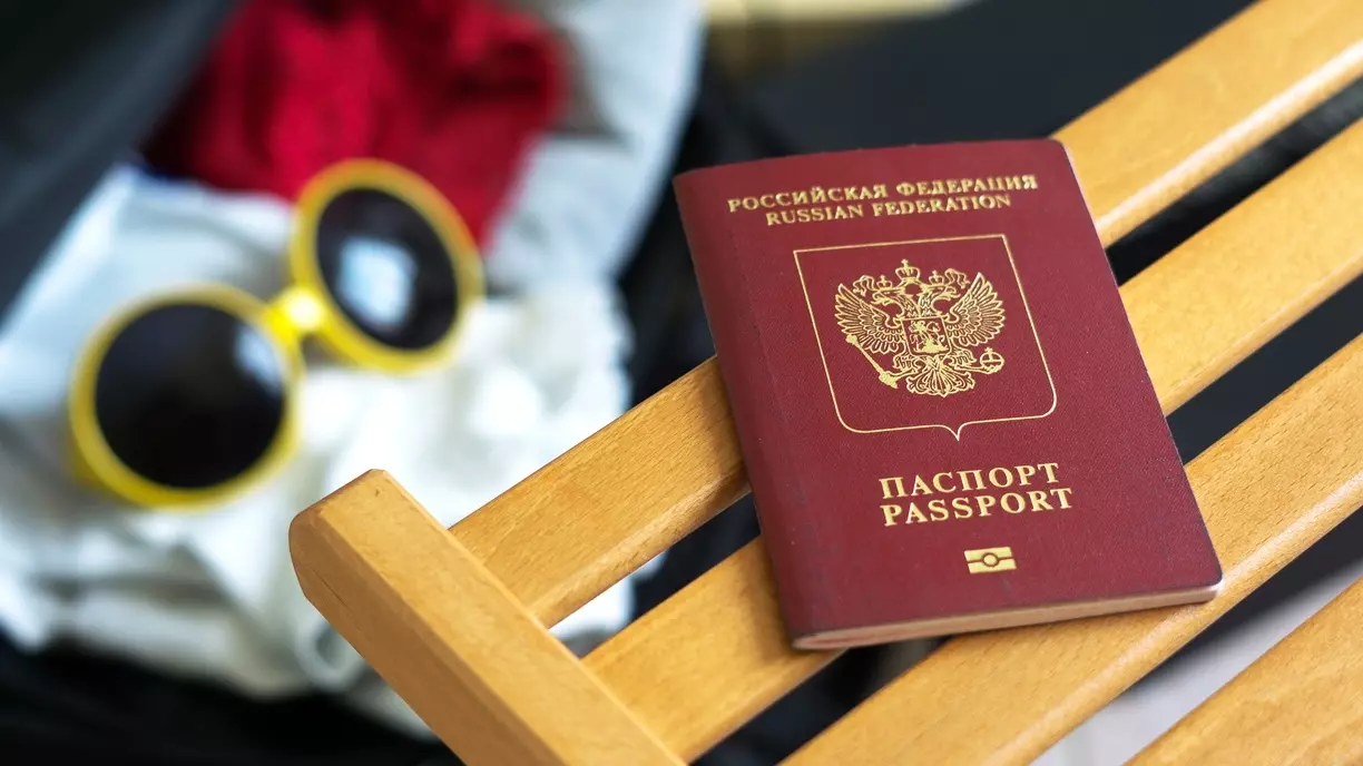 В Омске временно закрылся один из популярных пунктов выдачи загранпаспортов