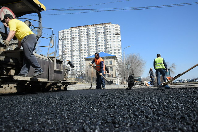 В Омске открыли отремонтированную улицу Завертяева
