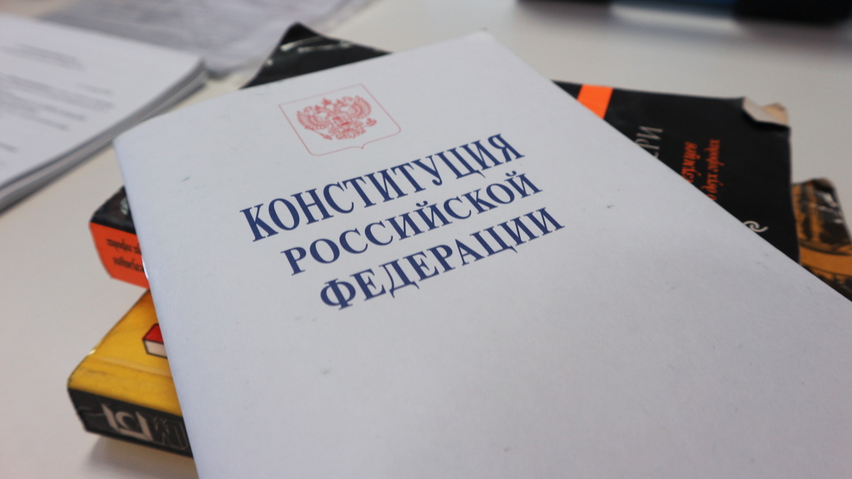 В Омске при голосовании по Конституции вспомнили идеи Руссо