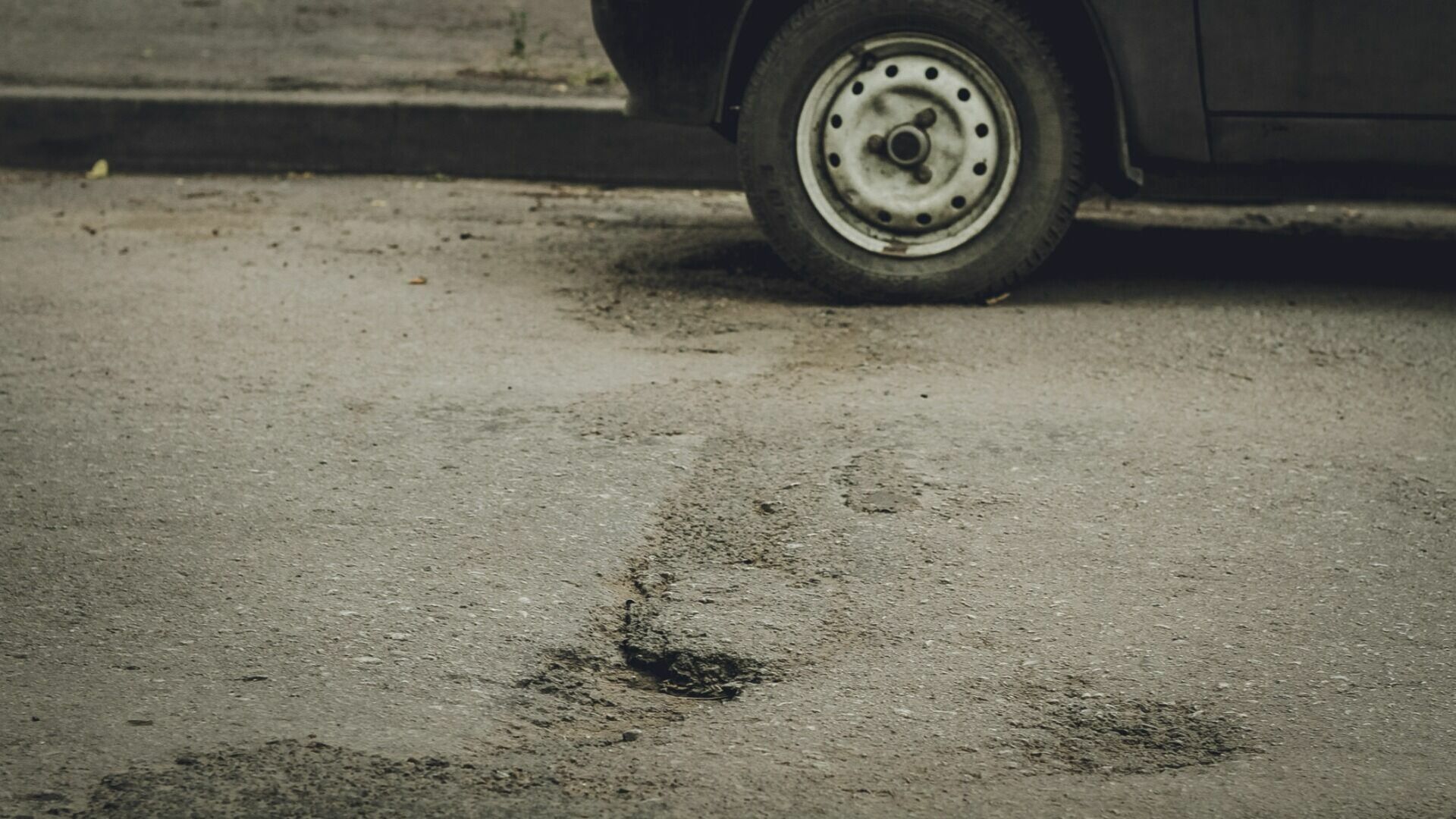 Жители Омской области пожаловались на «разбитые» дороги