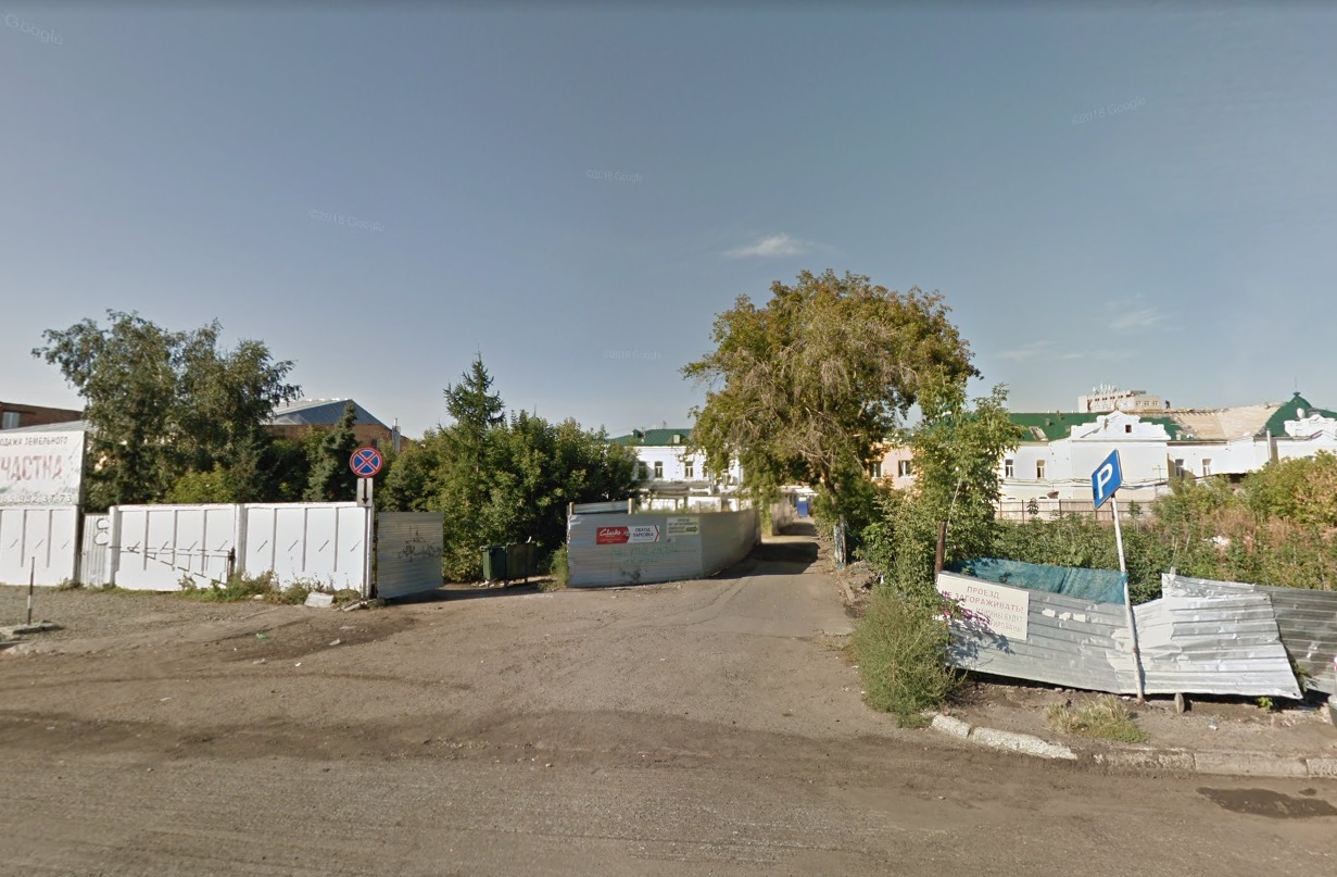 Из-за кальянной банкиры Волков и Федотов могут потерять клочок земли в центре Омска