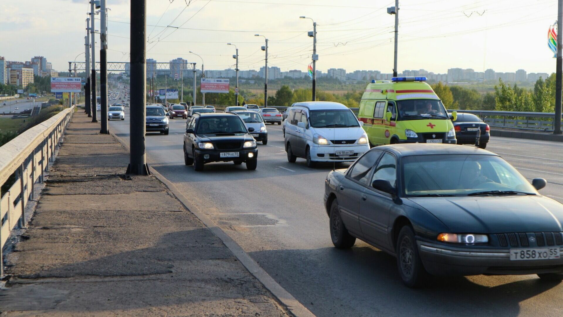 В 2023 году в Омске потратят 70 млн рублей на летнее содержание дорог