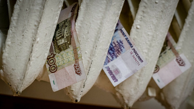 Жители Кировского округа накопили 473 млн рублей долга за свет и горячую воду