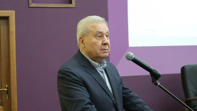Леонид Полежаев на публичных слушаниях по поводу строительства храма Святого Илии Пророка