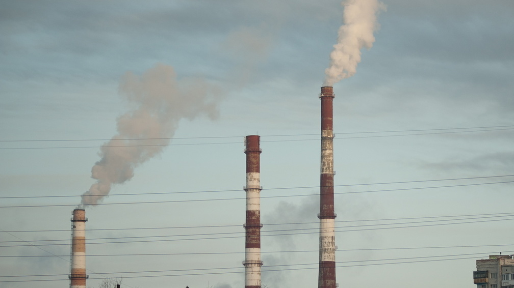В Омске зафиксировали выбросы двух опасных веществ