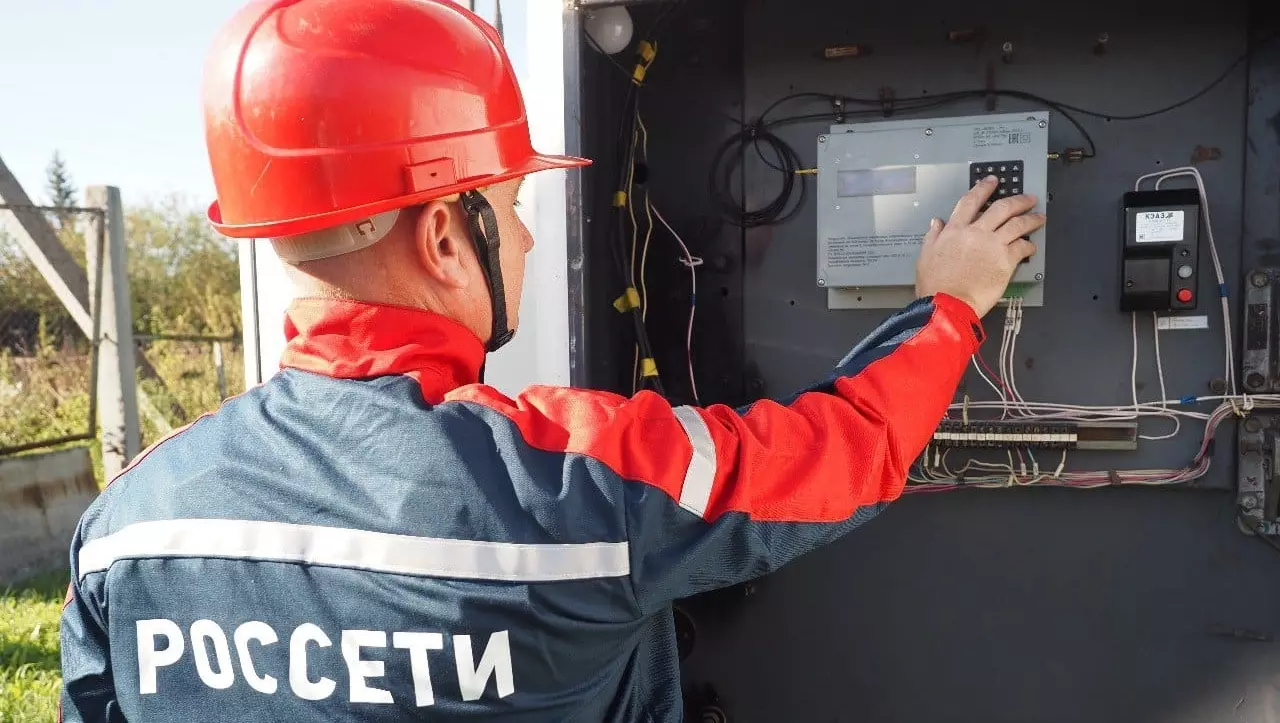 В Омске разработали и протестировали инновационный прибор для электроэнергетики