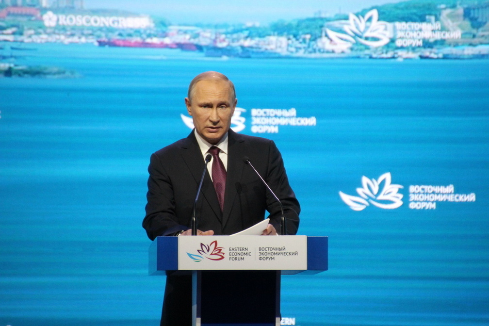 Владимир Путин сократил сроки омским свалкам