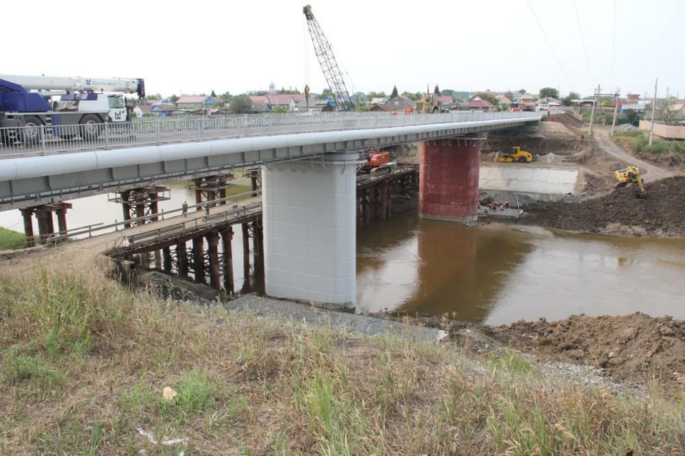 Готов на 80%. Мост через Омь в Калачинске готовятся сдать в эксплуатацию