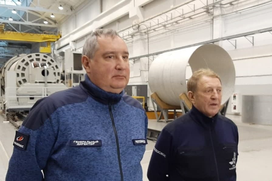 Рогозин объявил о начале серийного производства омской «Ангары»