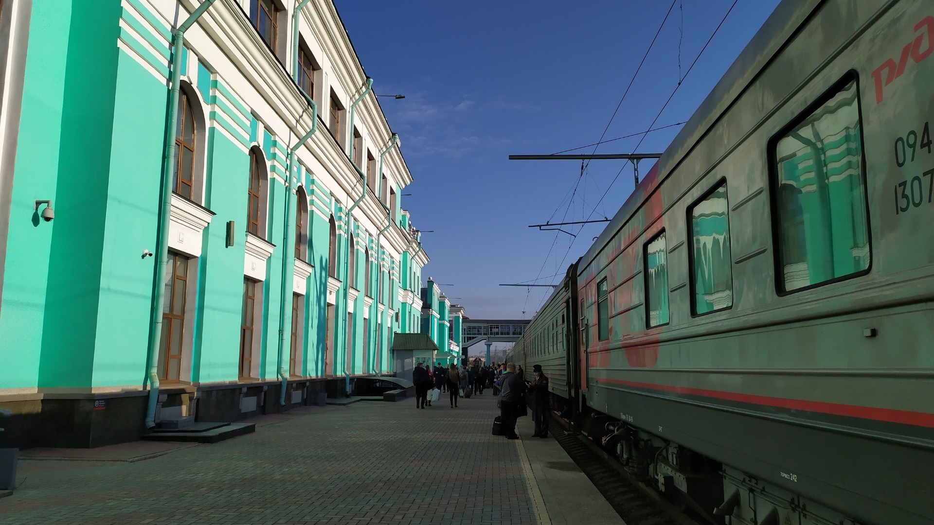 Омичи смогут уехать в Казахстан на поезде и автобусах