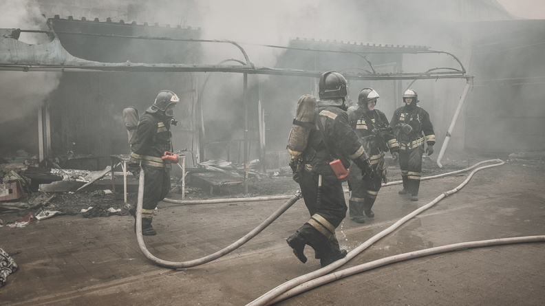 Омские спасатели за сутки потушили 200 пожаров