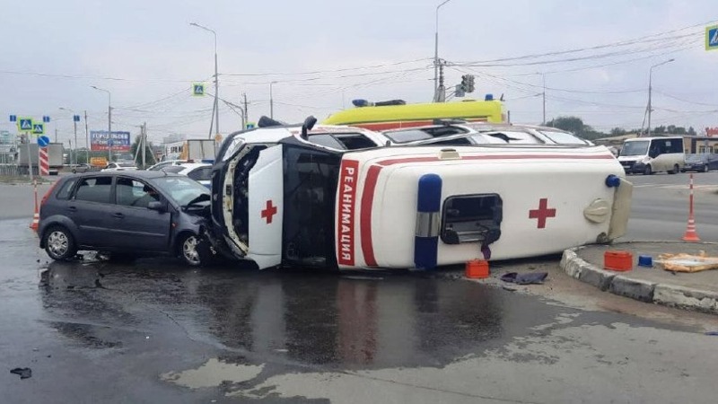 Появились подробности о пострадавших в аварии со «скорой» на Левобережье Омска