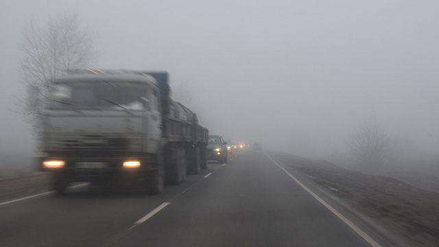 Трасса Тюмень — Омск погрузилась в сильный туман