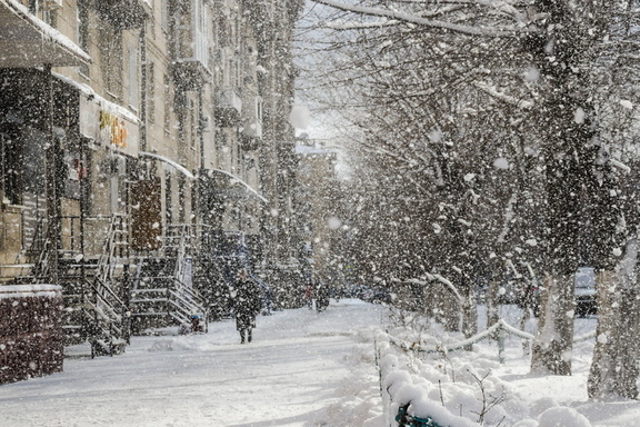 Зима отыгралась. В Омске за три дня выпала декадная норма снега