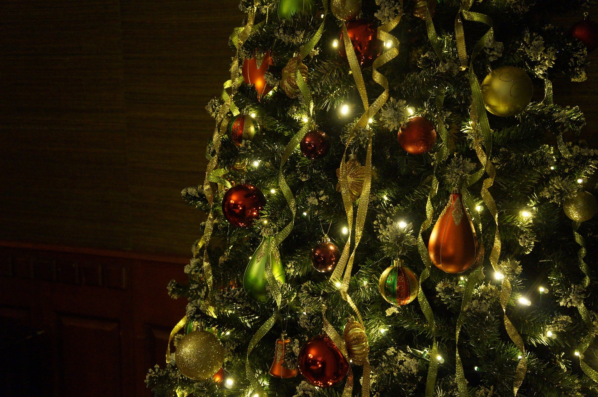Через неделю в омских школах стартуют новогодние елки