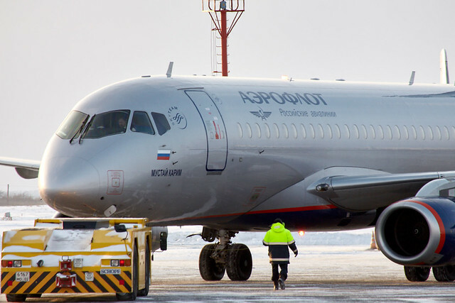«Аэрофлот» будет наливать вино пассажирам эконом-класса из Омска