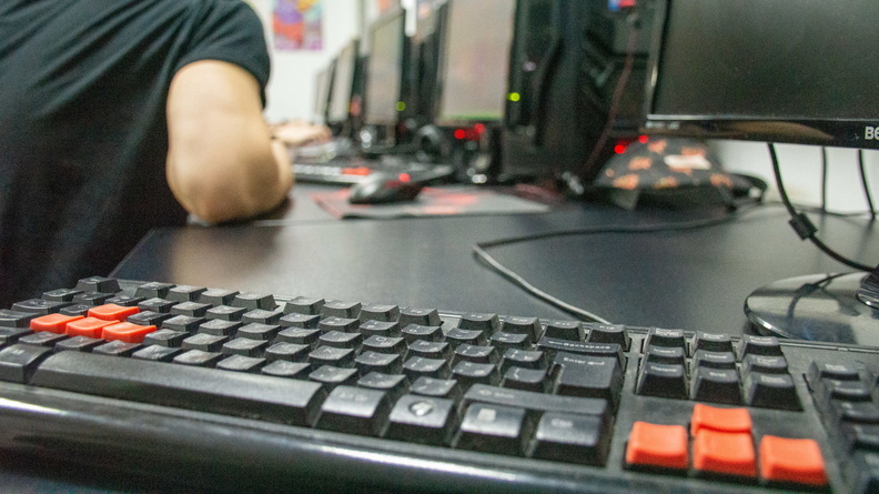 В Омске сторож лишил школьников возможности заниматься информатикой