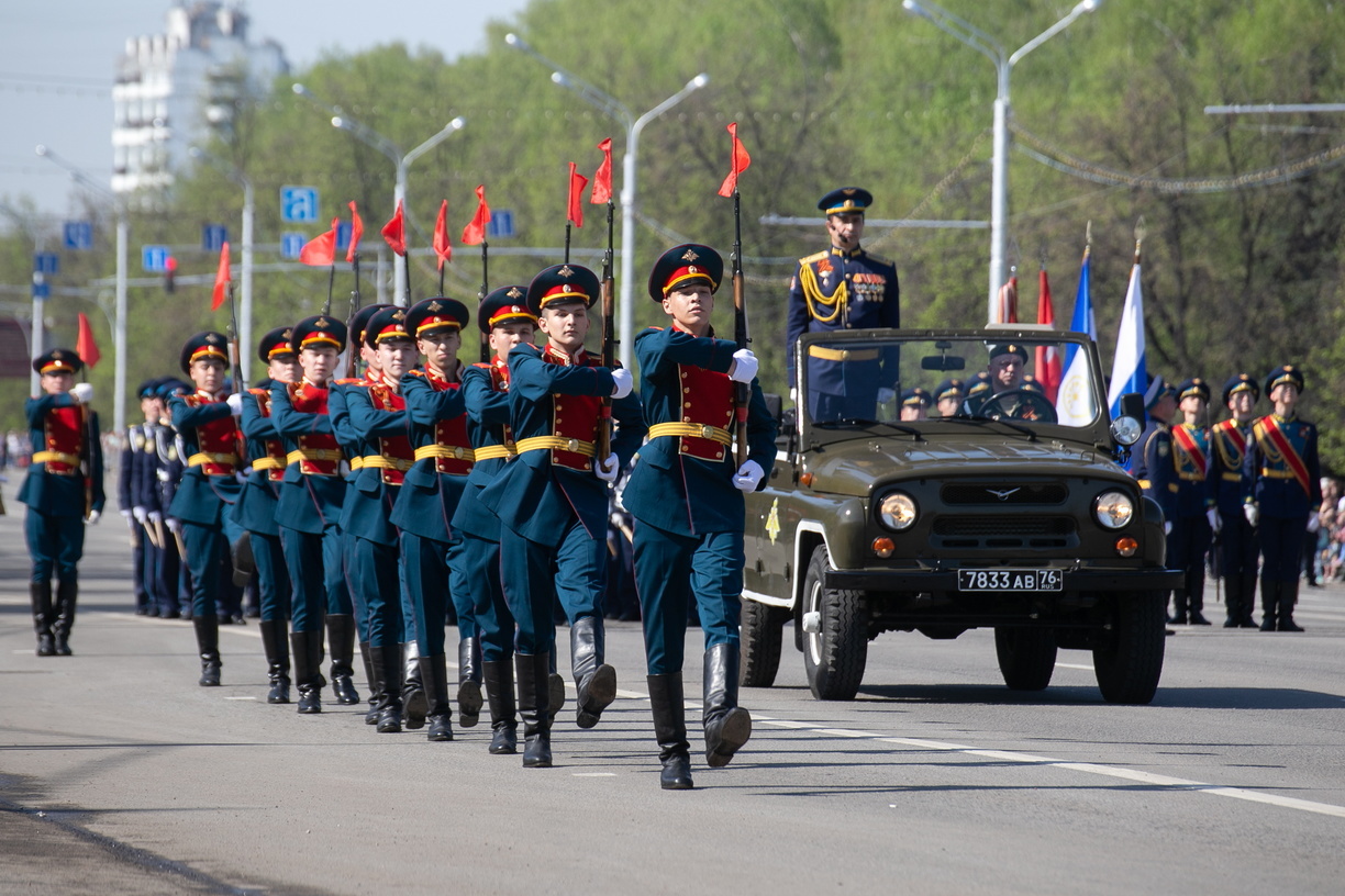 Бурков назвал дату проведения парада Победы в Омске