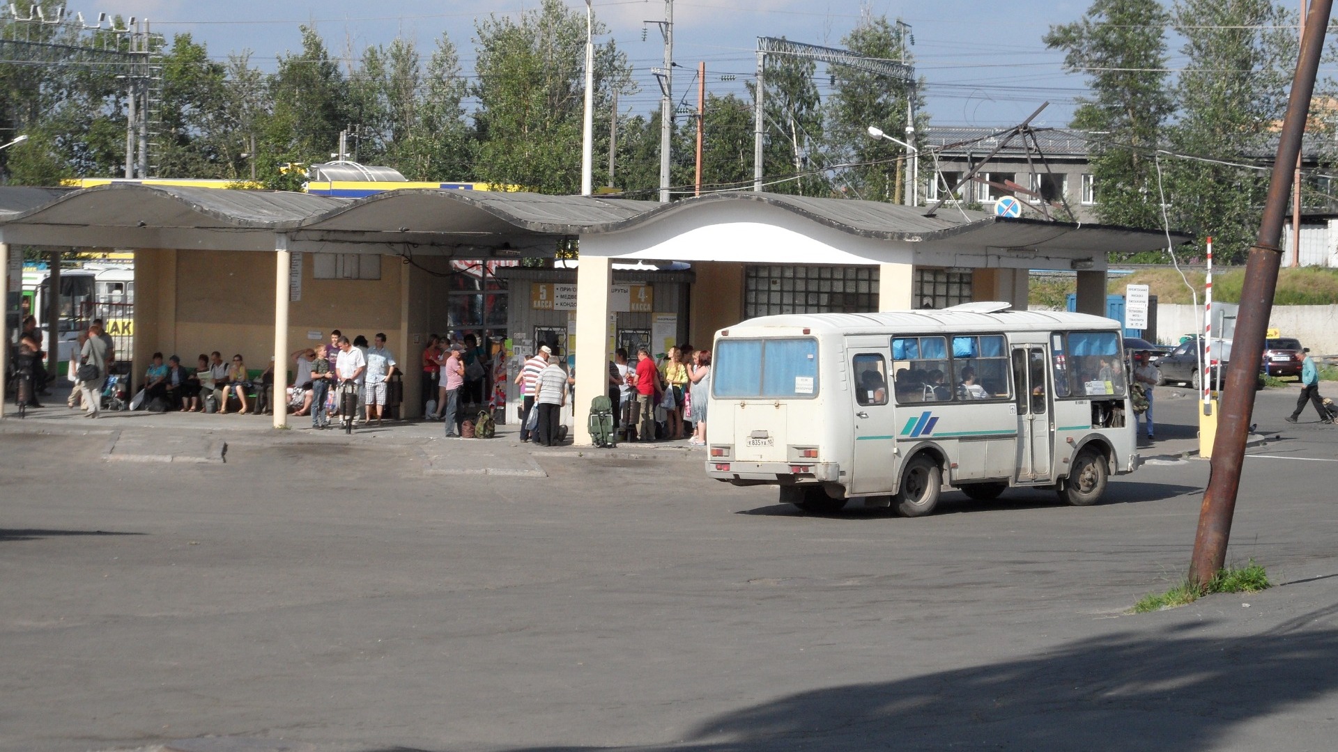 В Омской области запустили автобус для туристов из Большеречья