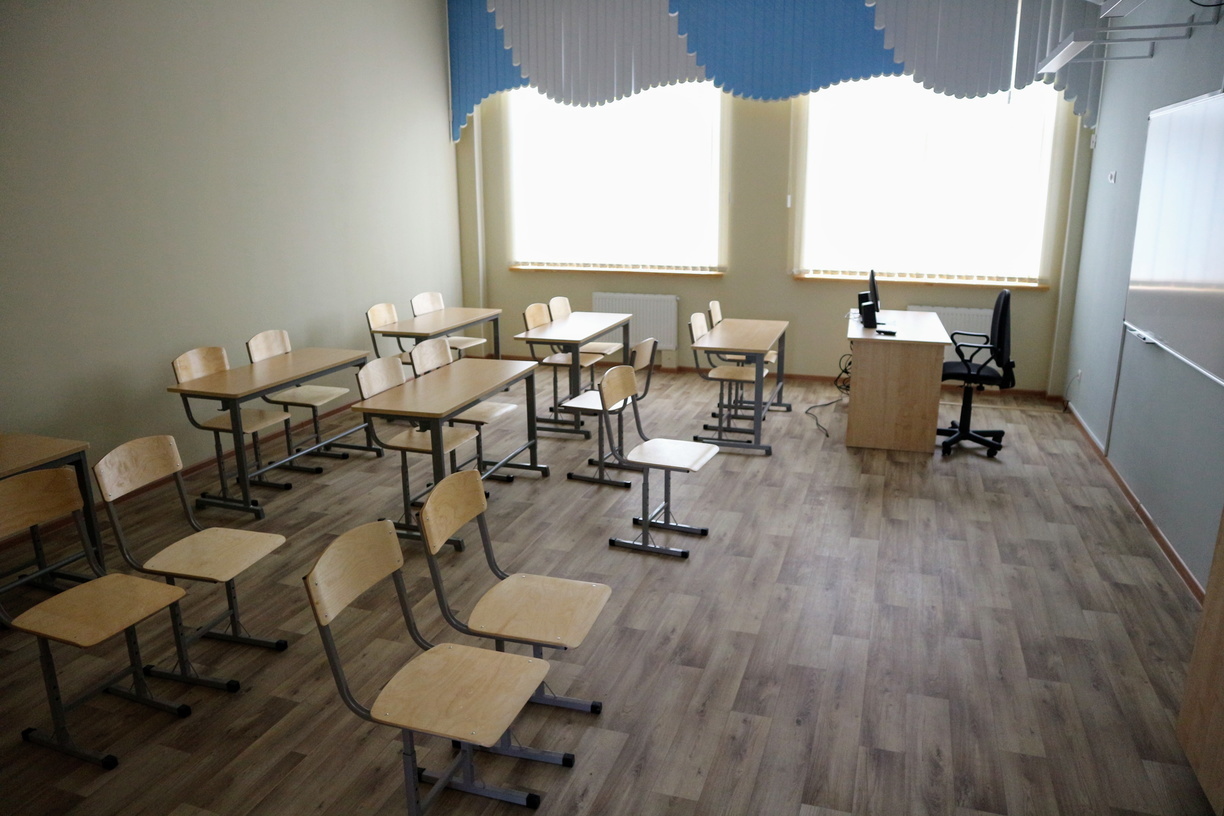 Чиновники оценили перспективы перехода омских школ на «удаленку»