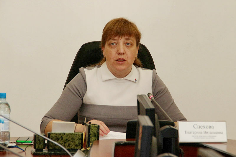 Экс-директор депобразования Омска стала координатором «Юнармии»