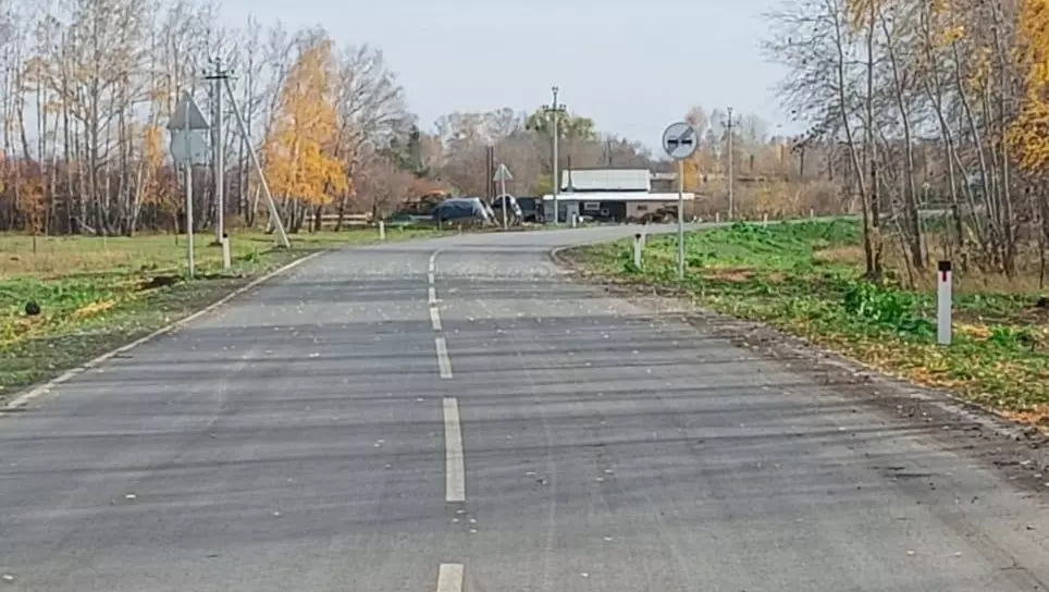 Виталий Хоценко рассказал о строительстве дорог к сельхозобъектам в Омской области