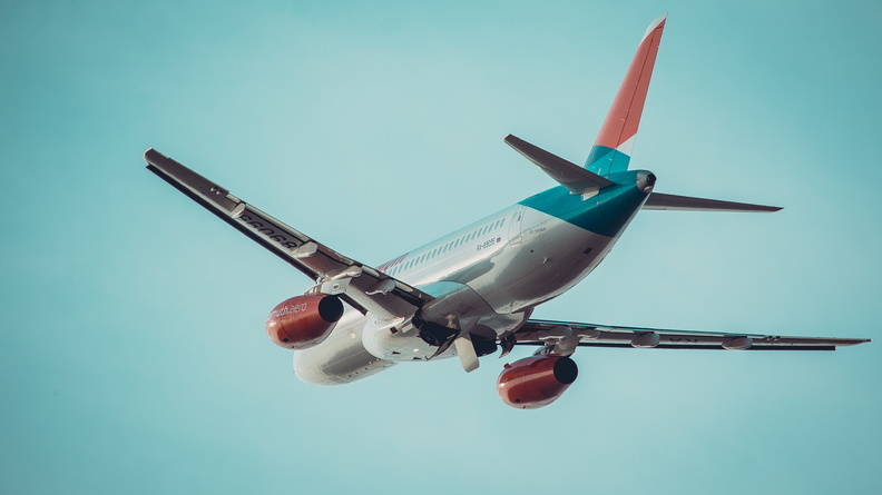 В аэропорту Усинска пассажирский самолет совершил посадку с повреждением хвоста