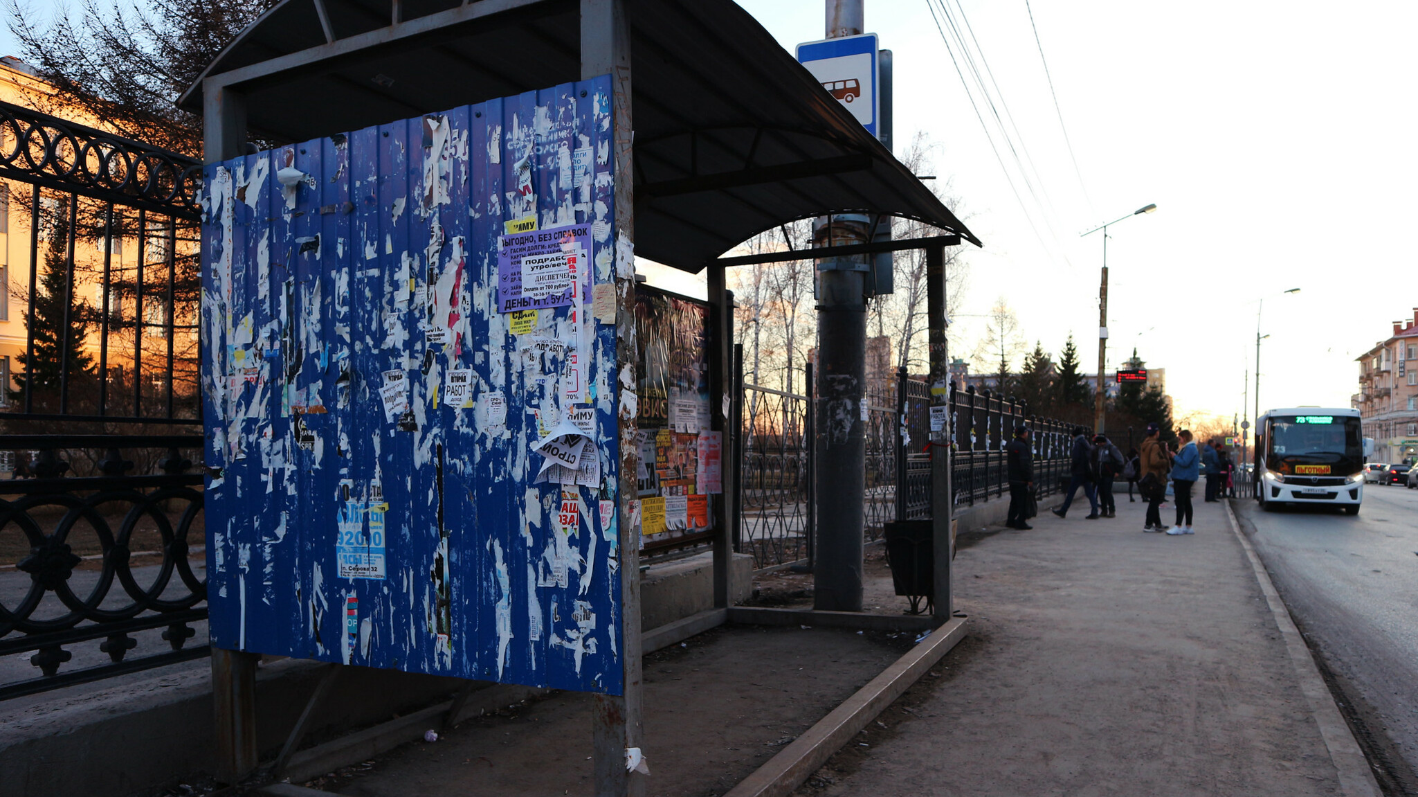 В Омске реновируют остановки, которые остались без ТОКов