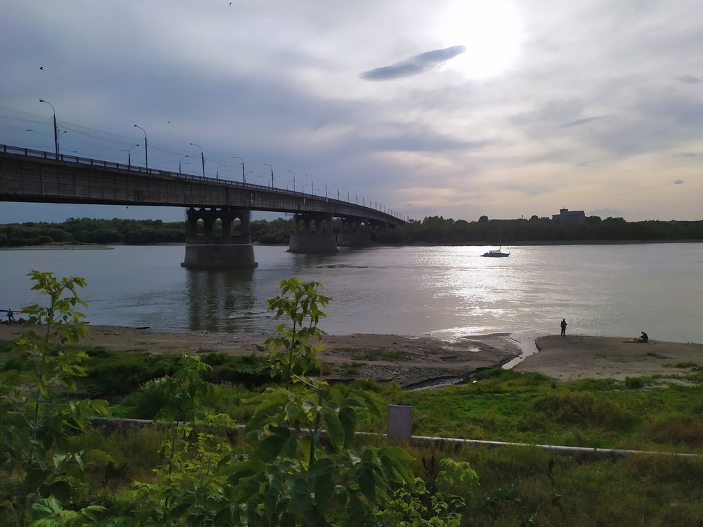Омская мэрия заплатит 32 млн рублей за проект капремонта Ленинградского моста