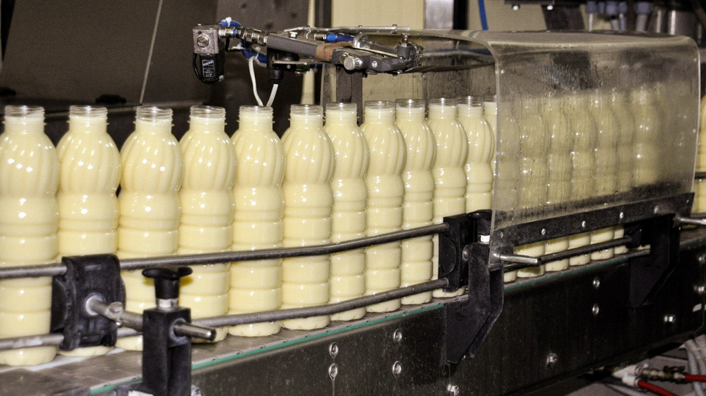 В Омске за 2020 год нашли 22 партии некачественного молока