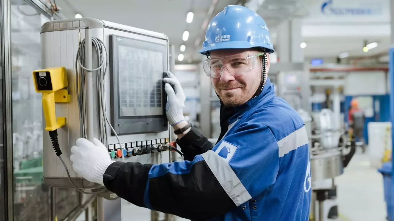 «Газпром нефть» вошла в пятерку лучших работодателей России
