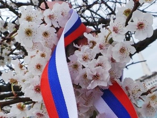 Омские студенты готовятся к встрече «Крымской весны»