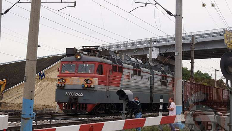 В лесах Сибири по дороге в Омск застрял поезд с пассажирами
