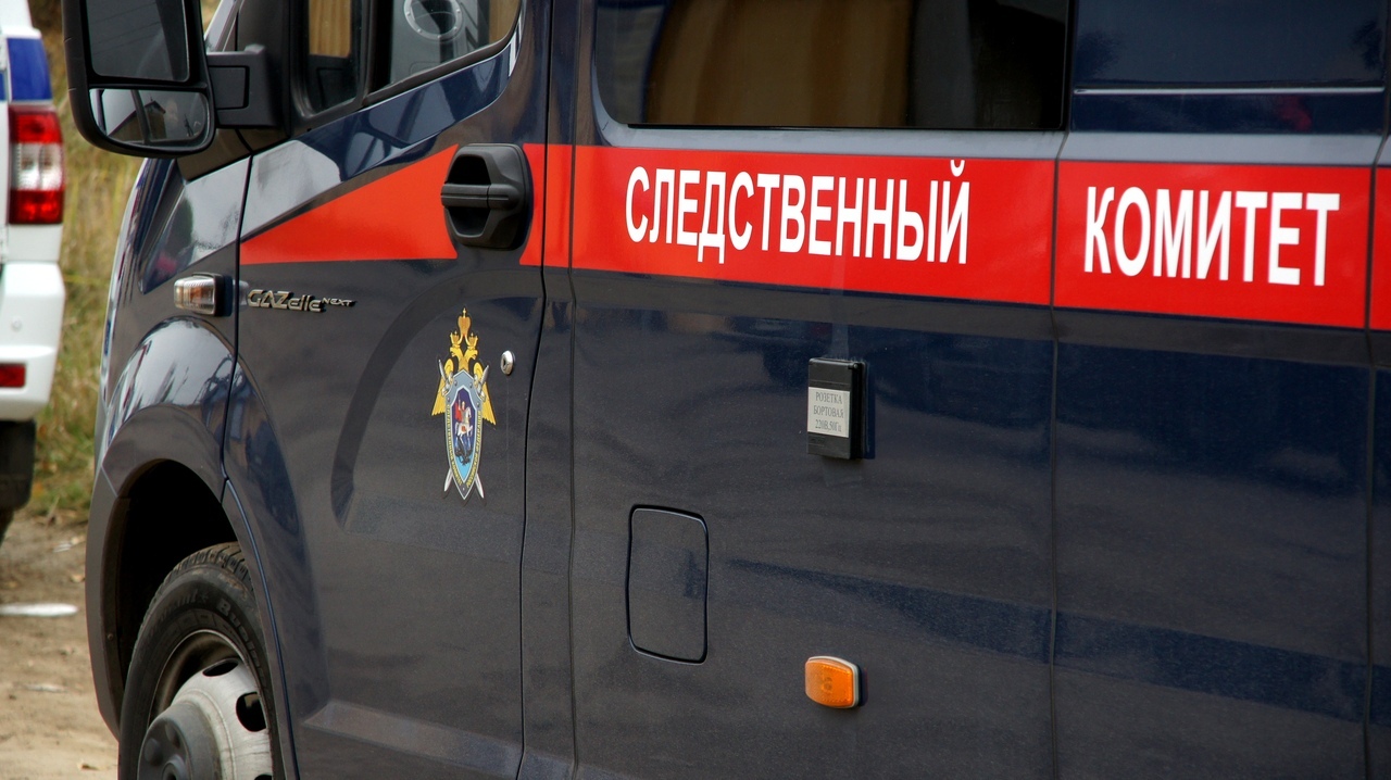 В Омске под окнами многоэтажки нашли тело призера Всероссийских олимпиад