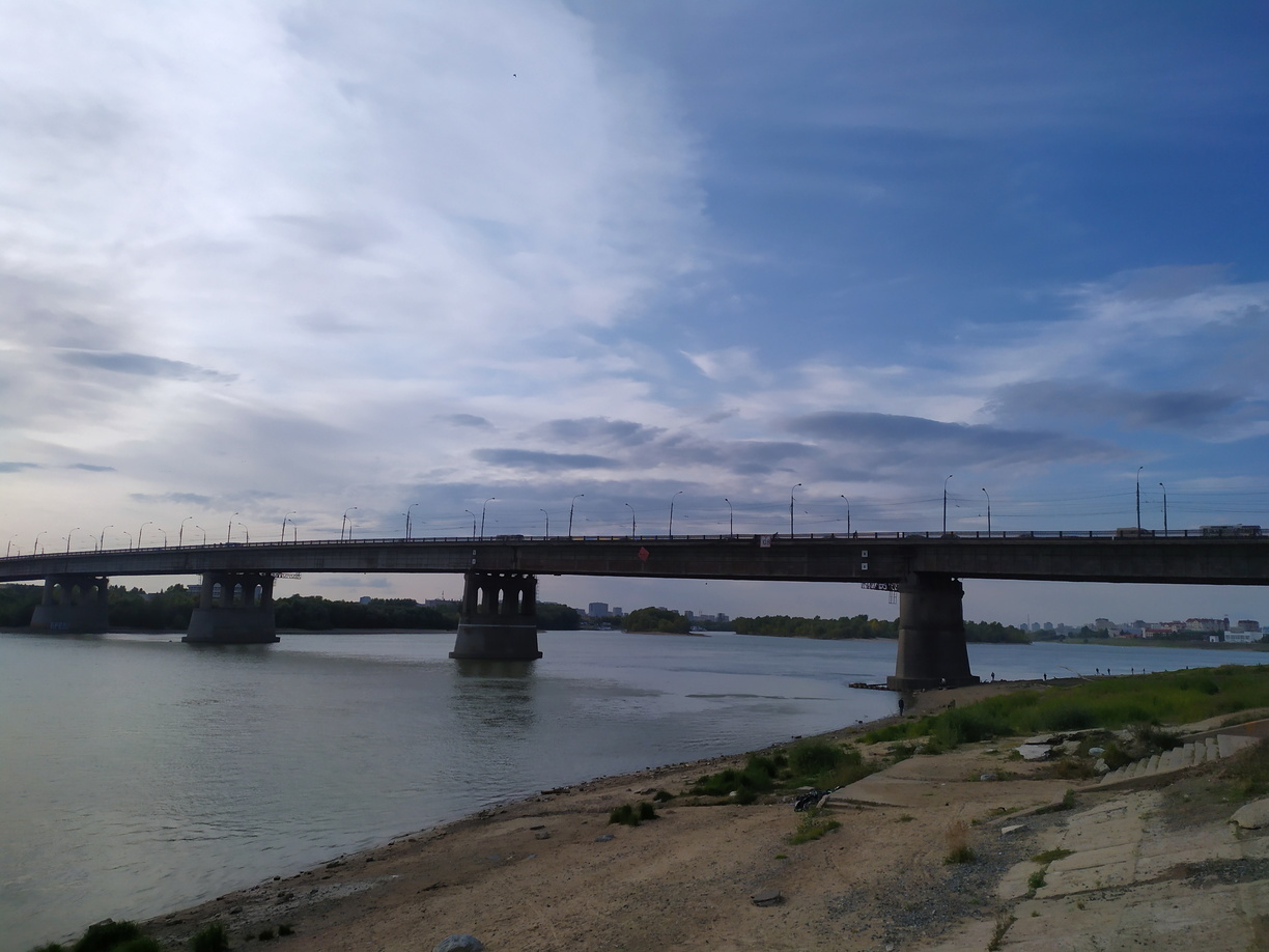 Плавный проезд и отсутствие пробок. Названы сроки ремонта на Ленинградском мосту