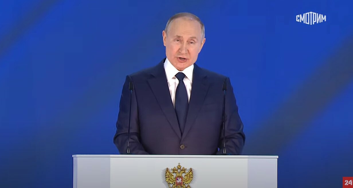 Владимир Путин анонсировал щедрую меру поддержки для отправляющих детей в лагерь