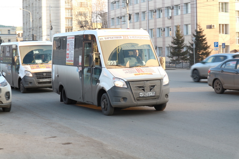 Из-за ремонта в центре Омска сразу три маршрутки пройдут по новому пути