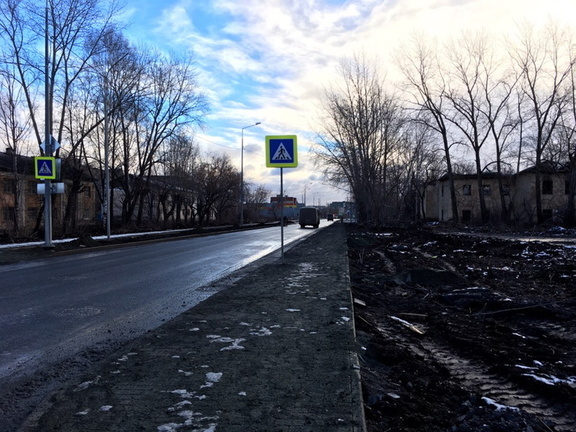 Из-за влажной «дорожной одежды» в Омской области запретили ездить по трассам