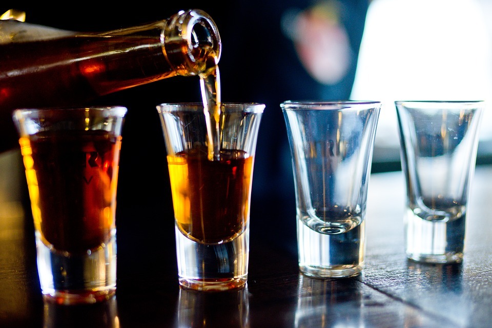 В России обсуждают новые предложения по ограничению продаж алкоголя