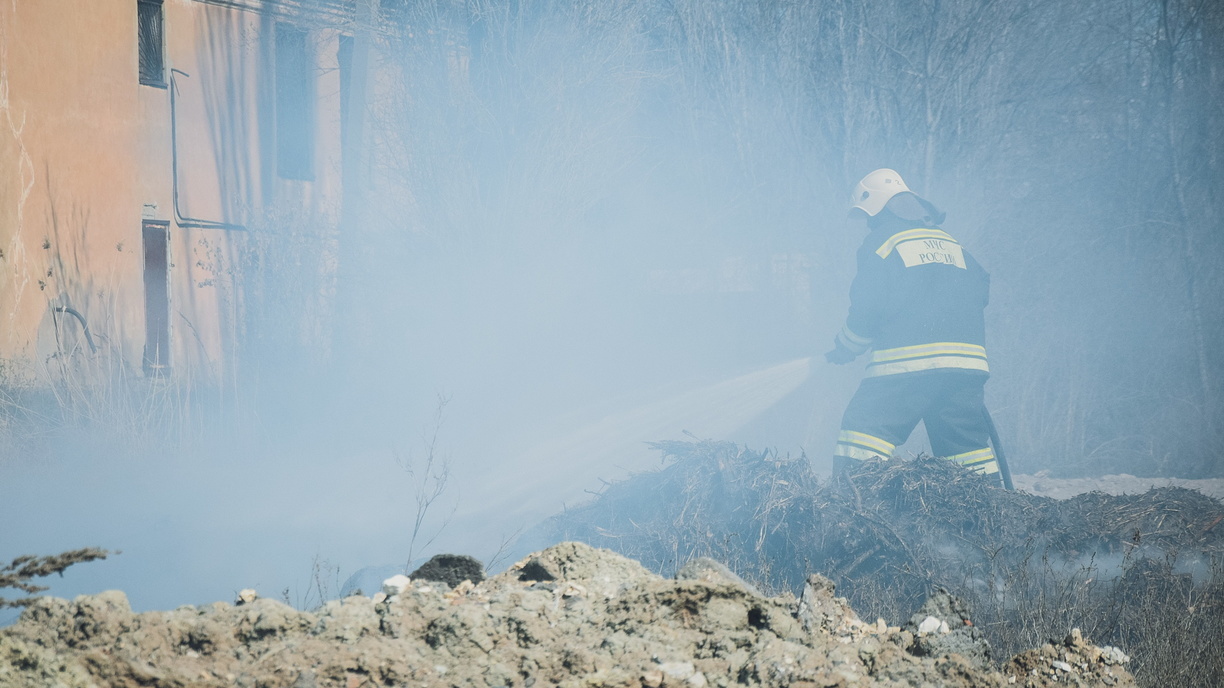 За полгода в Омске потушили 4800 пожаров