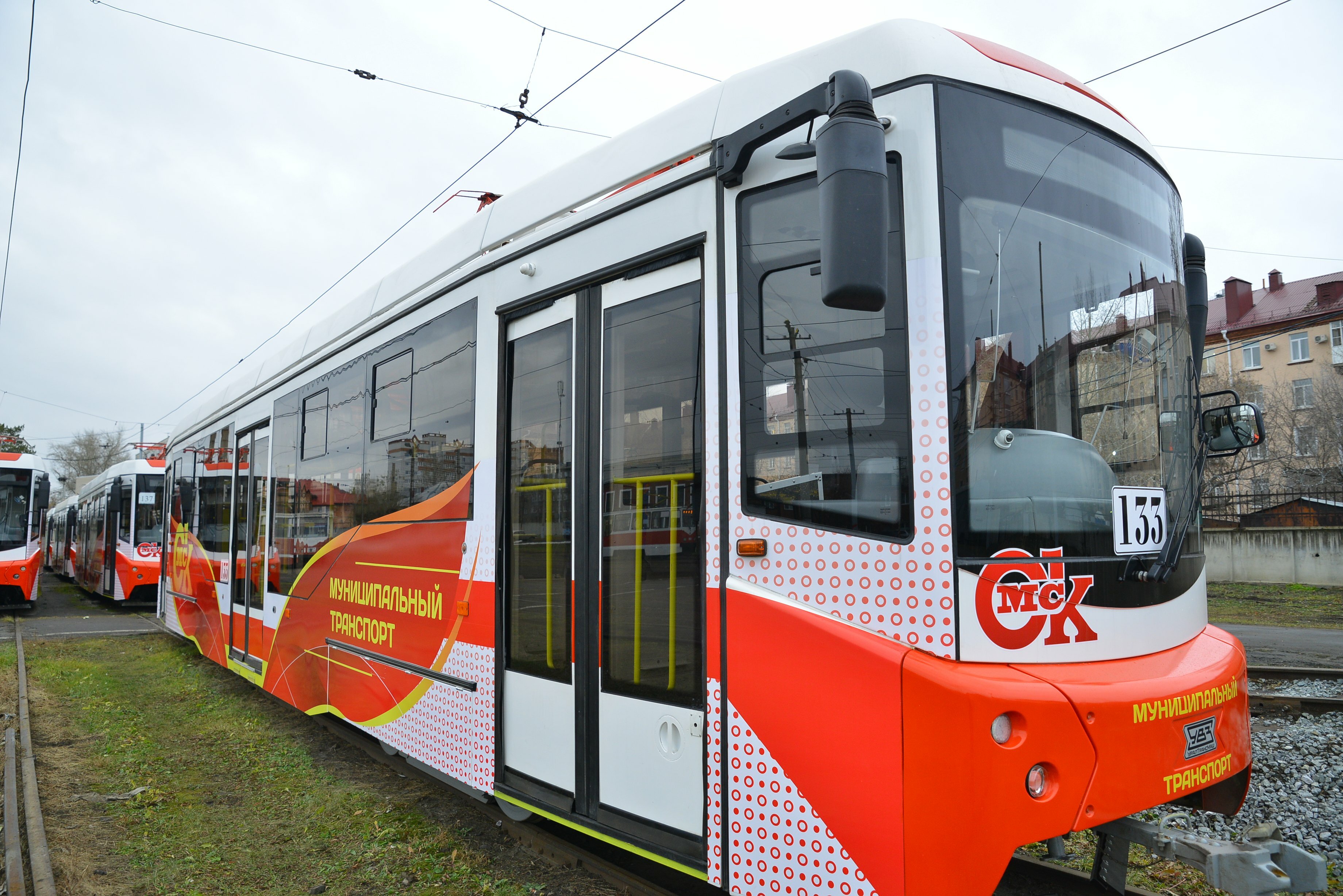 В Омске презентовали новые трамваи «Спектр», в которых будет тепло зимой